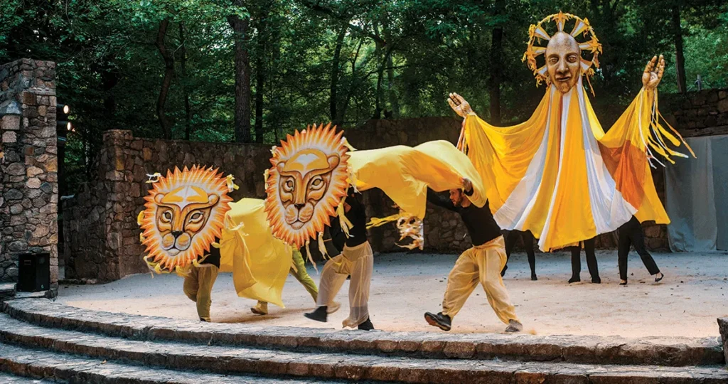 Paperhand Puppet Intervention